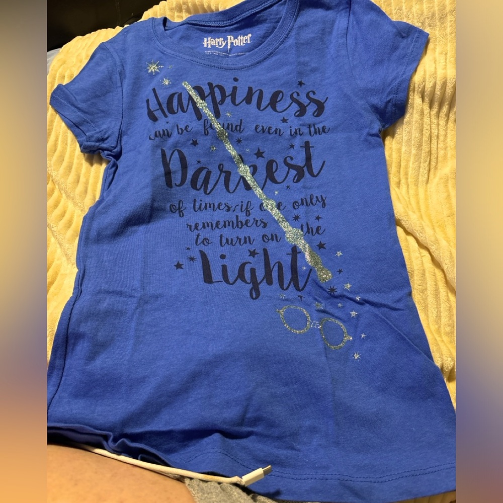 New Harry  Potter short sleeve t-shirt size medium